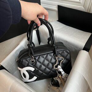 Classic CHANEL Bag: A Stylish and Versatile Choice for Elegance